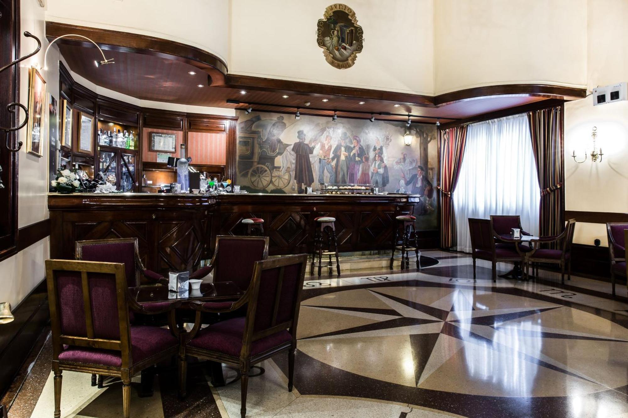 Hotel Carlton 5*