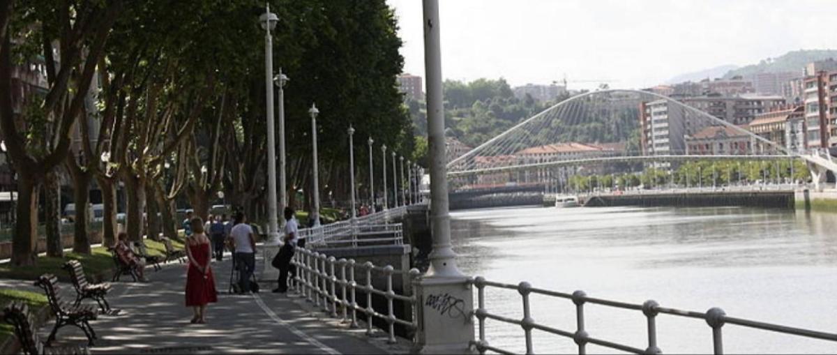 A 5 Minutos Andando Del Casco Viejo, Ayuntamiento, Plaza Circular Y Gran Via De Y Proximo A 2 Lineas De Metro Bilbao