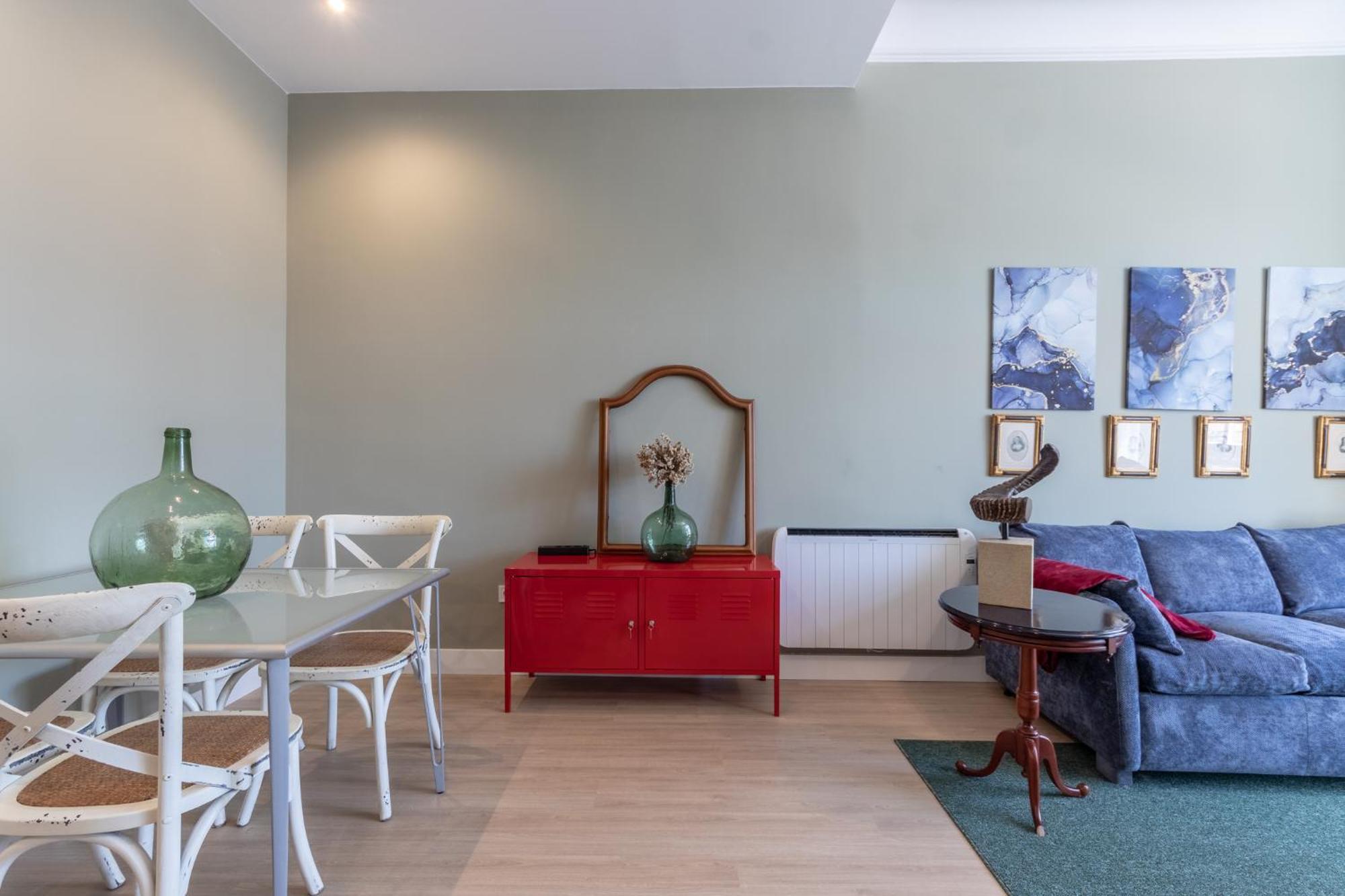 Apartment Market Ii By Aston Bilbao
