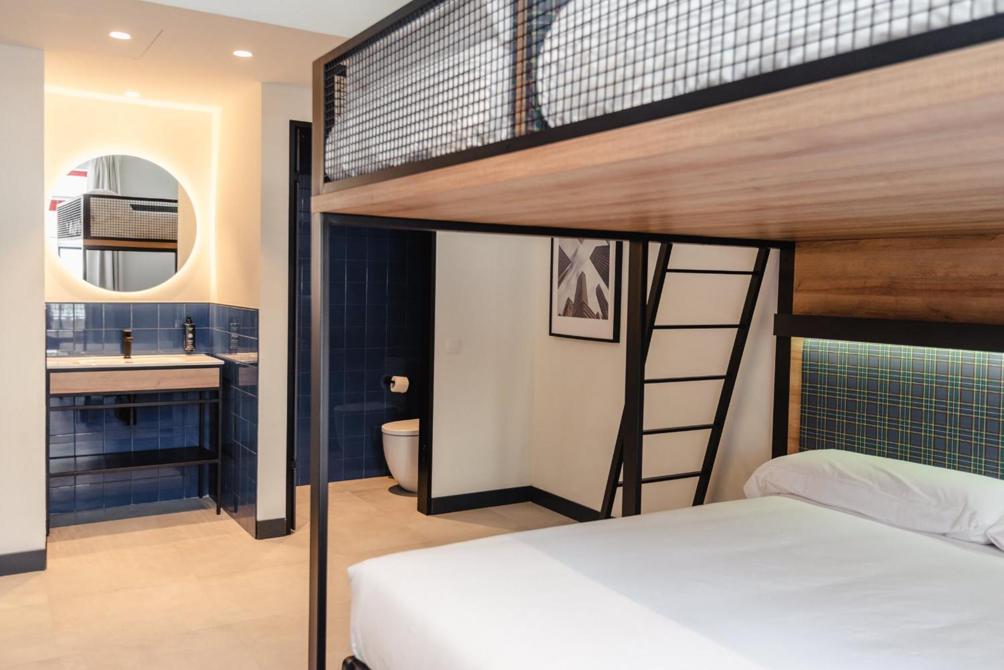 Hostel Latroupe La Granja Bilbao