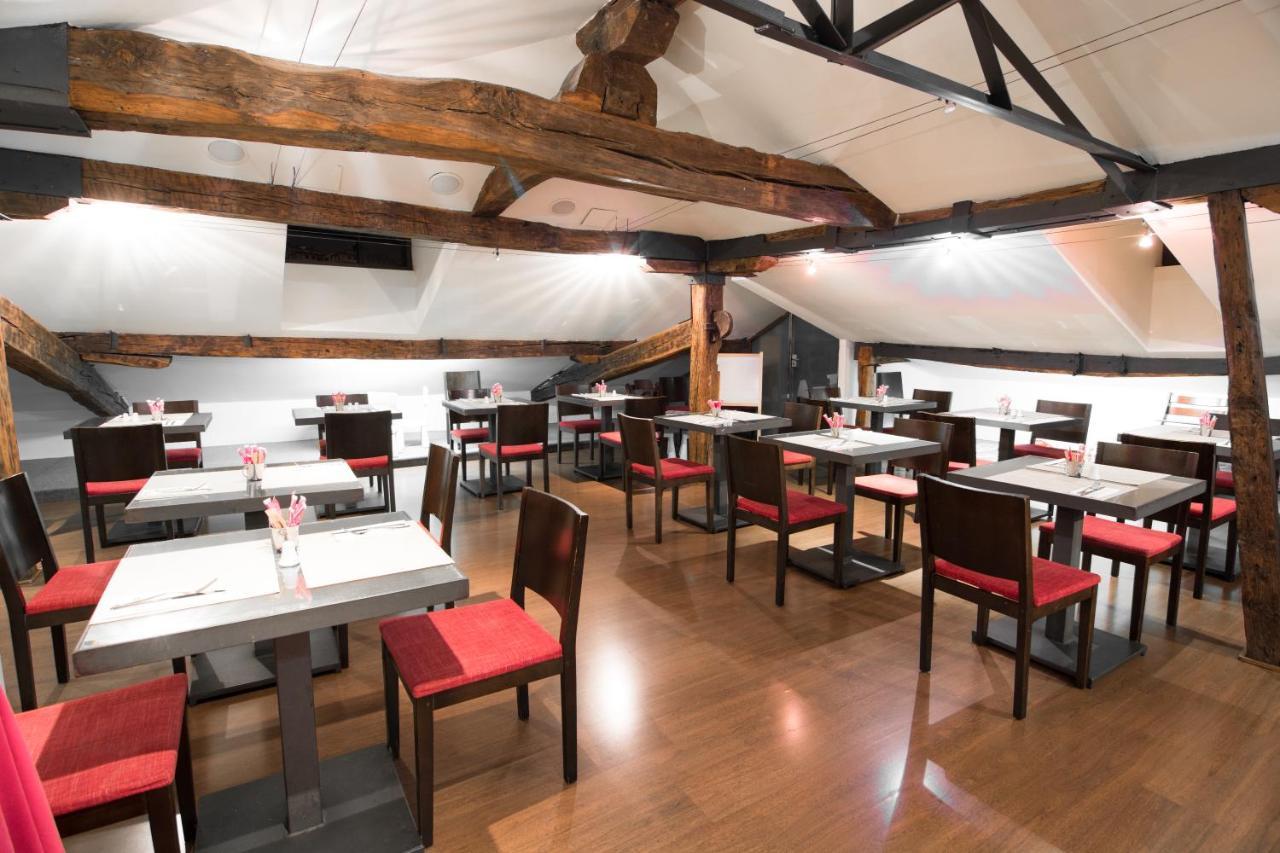 Hotel Petit Palace Arana 3*