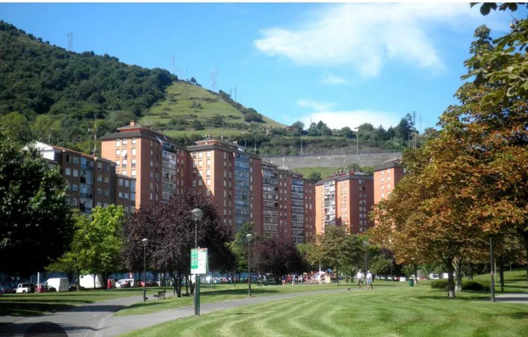 Apartamento Bonito En Zamakola Bilbao