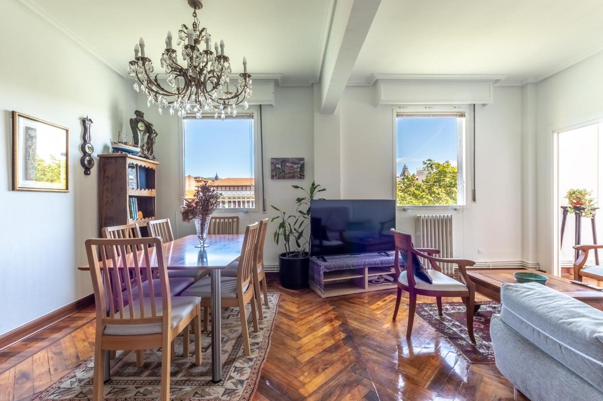 Con Vistas A La Ria Apartamento