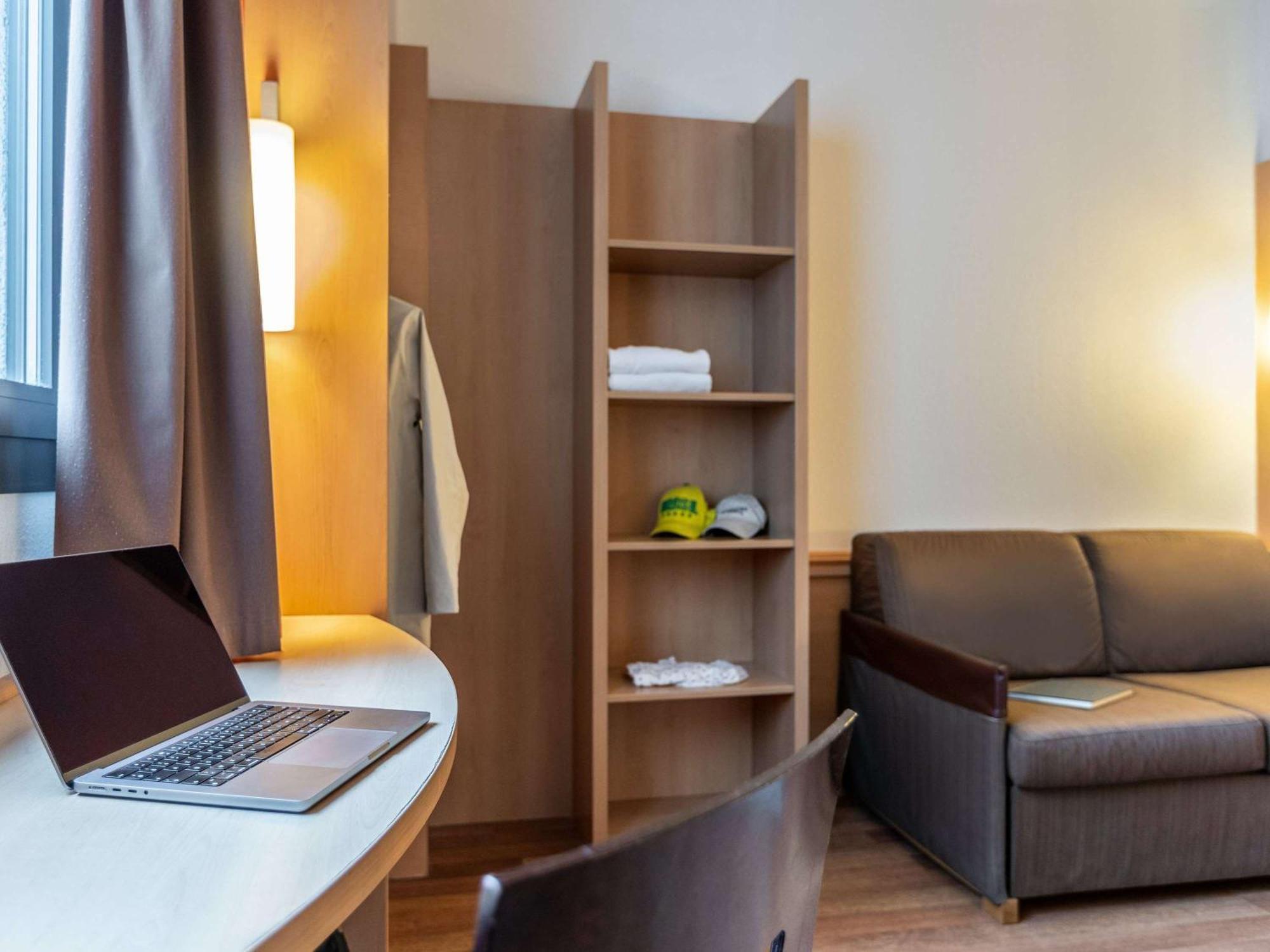 Ibis Centro Hotel *