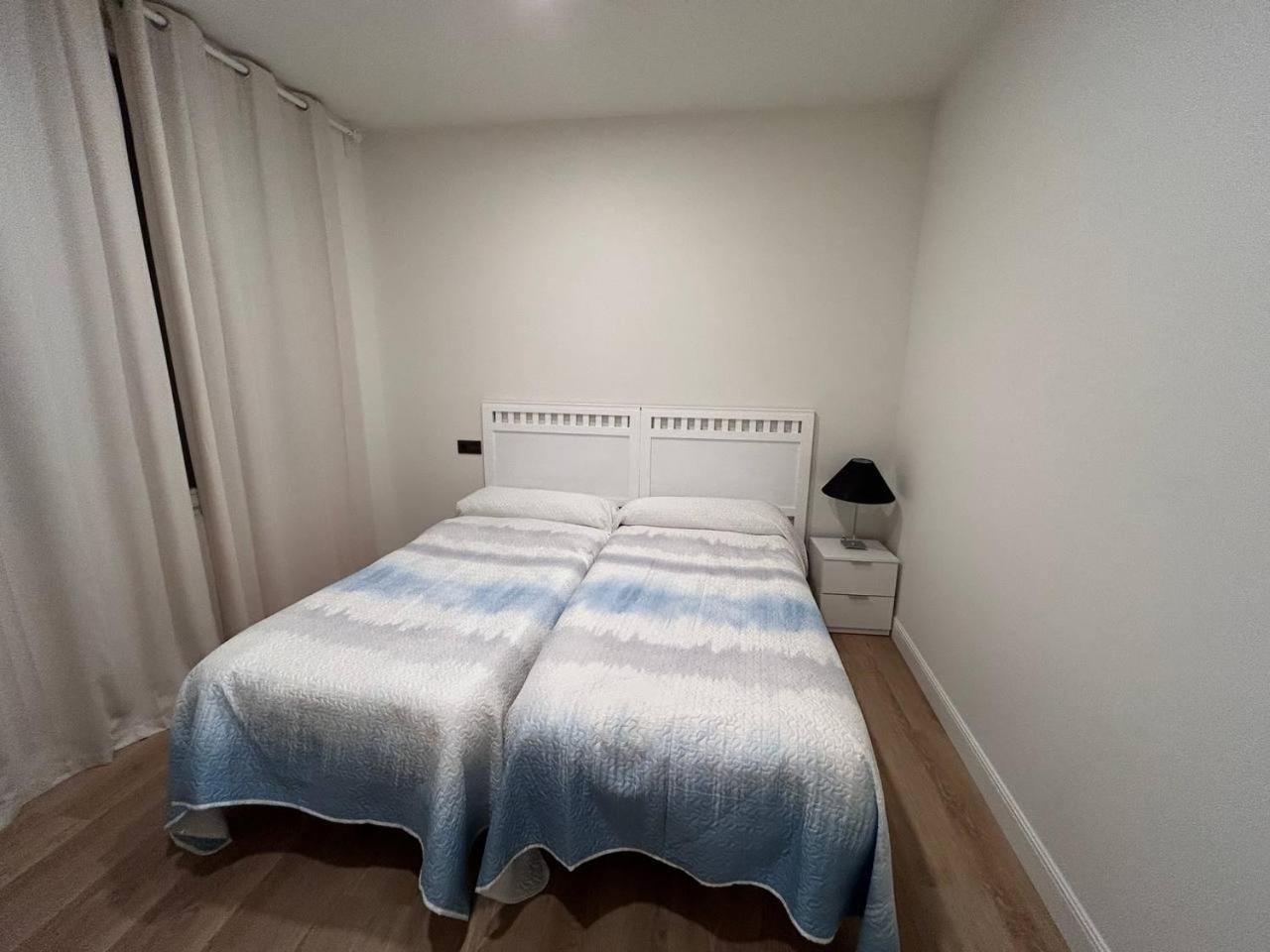 2 Privadas Con 1 Bano Privado, Salon Y Cocina Apartamento Bilbao