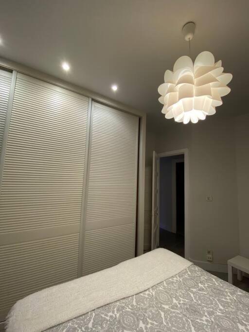 Centrico Y Moderno En Apartamento