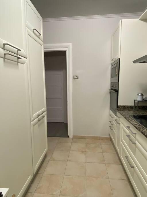 Centrico Y Moderno En Apartamento