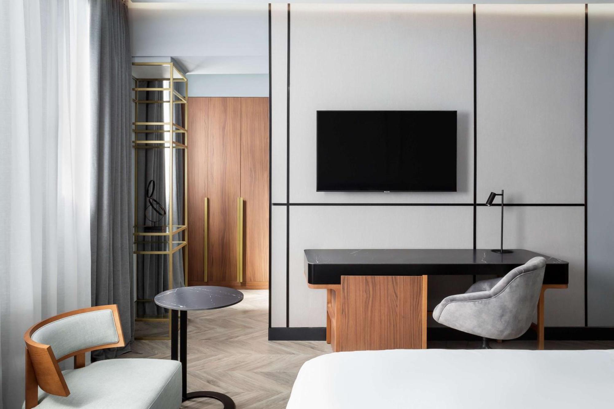 Radisson Collection Hotel