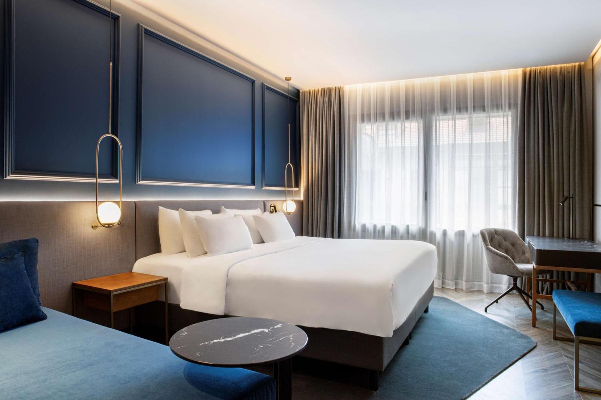 Radisson Collection