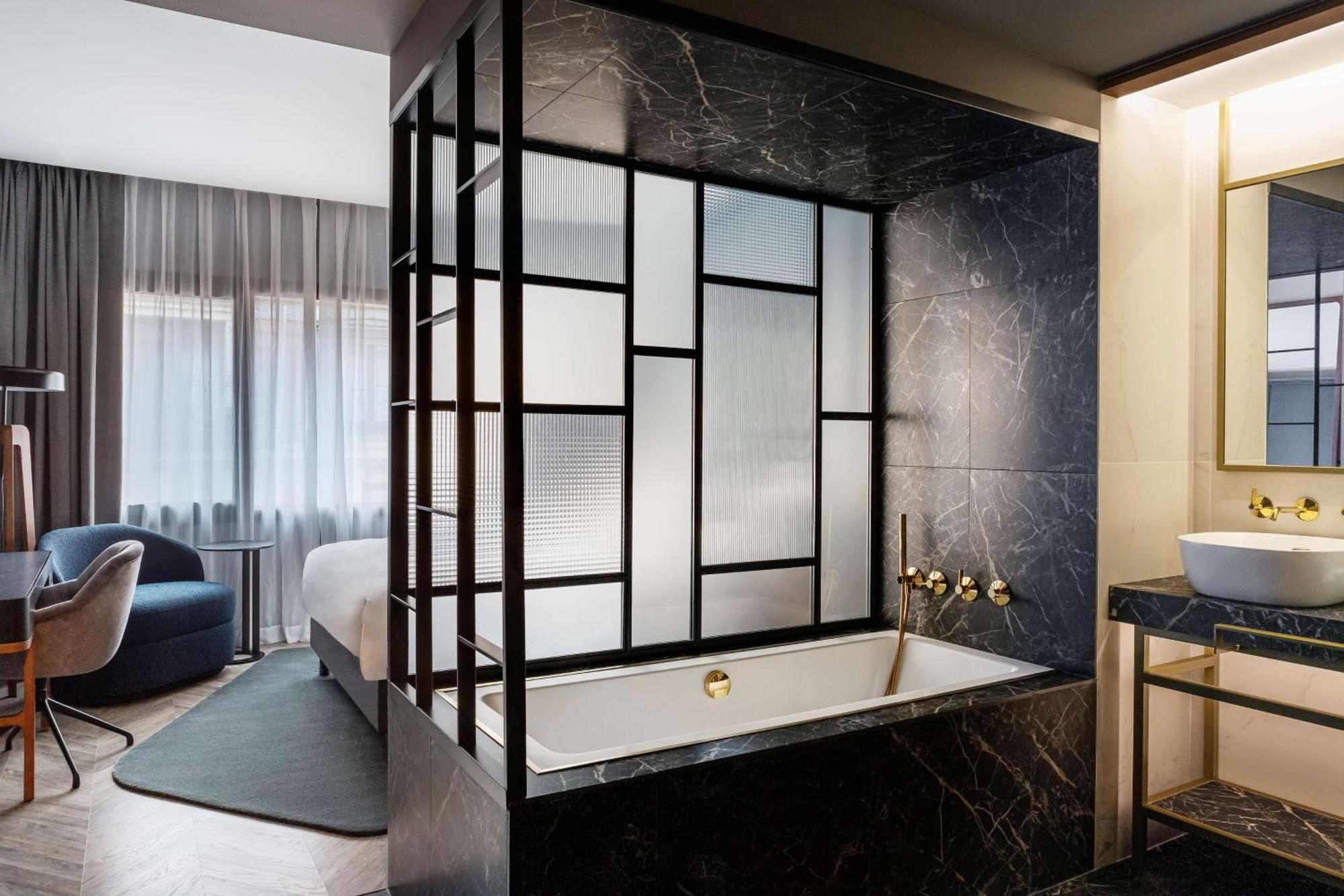 Radisson Collection 5*