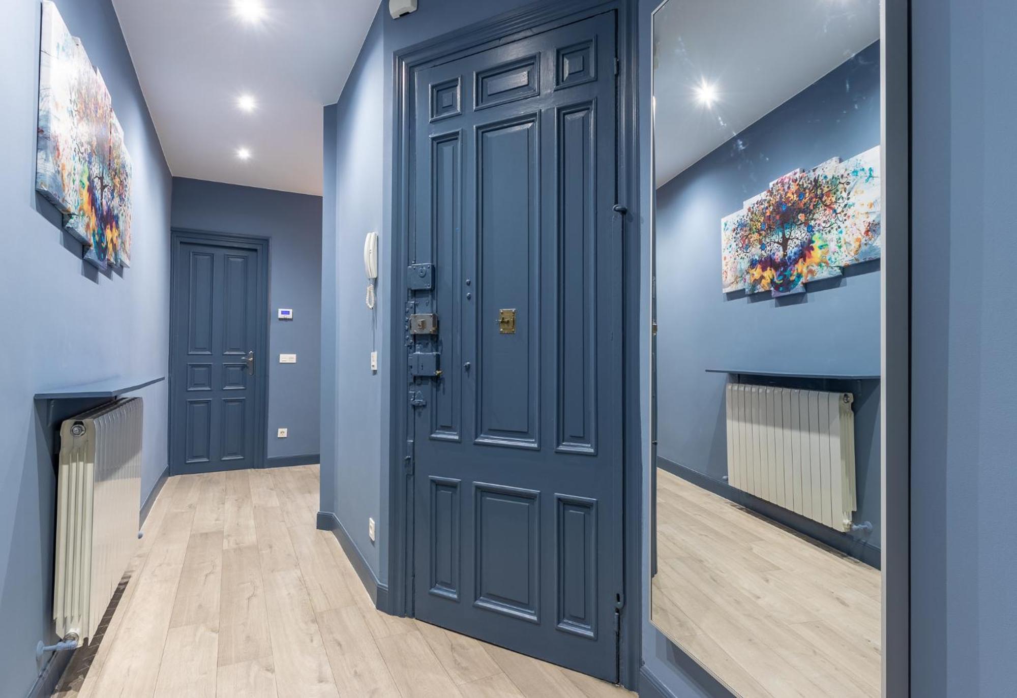 Old Town Xii By Aston Apartment