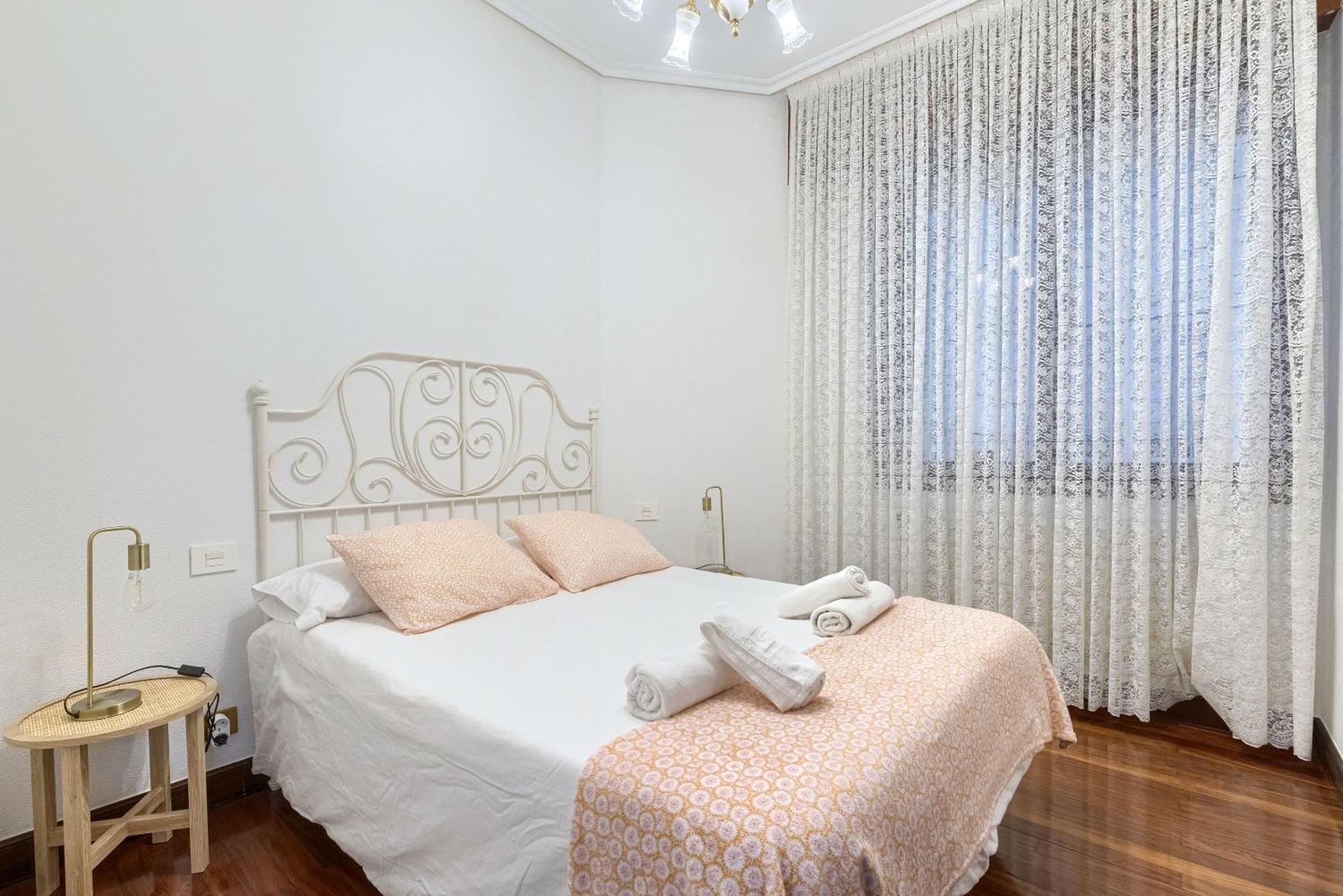 Piso Señorial Con Vistas A La Ria By Urban Hosts