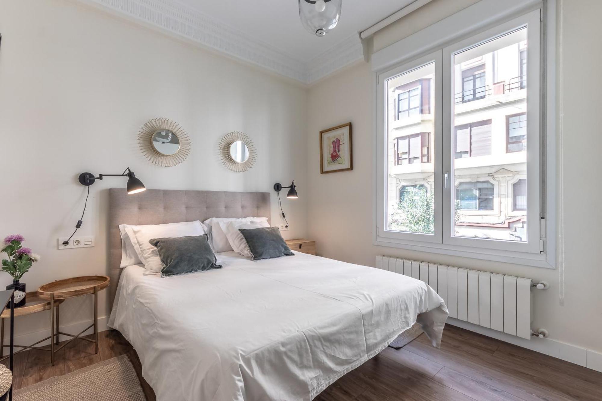 Homeloving Centre With Parking Apartamento