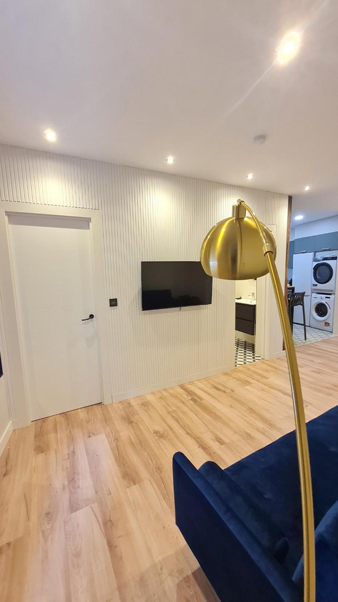Apartment House, Cerca Del Casco Viejo *
