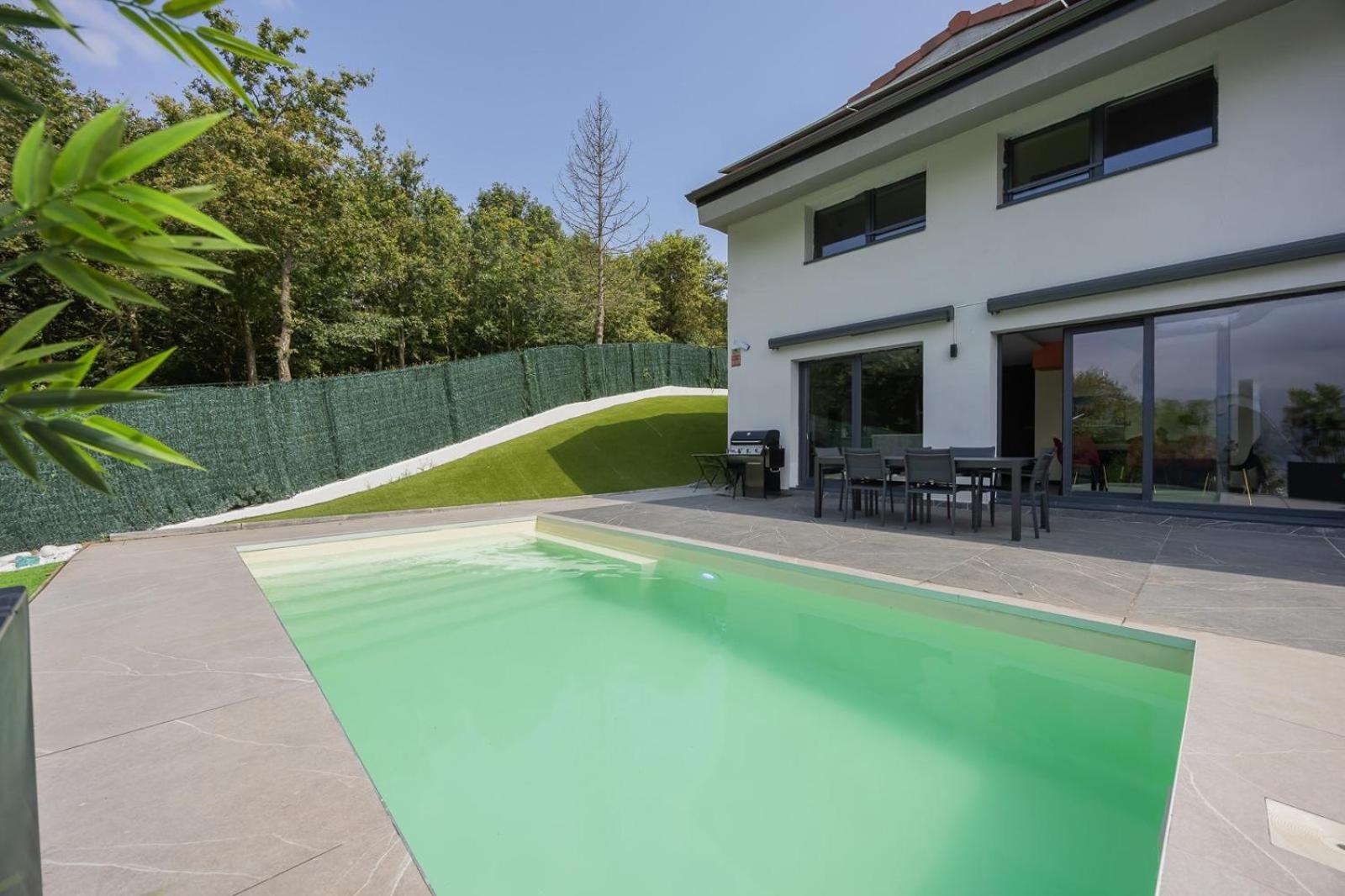 House With Pool And Panoramic View Of *