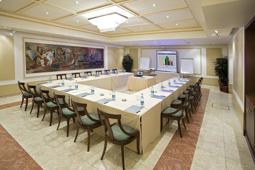 Carlton Hotel 5*