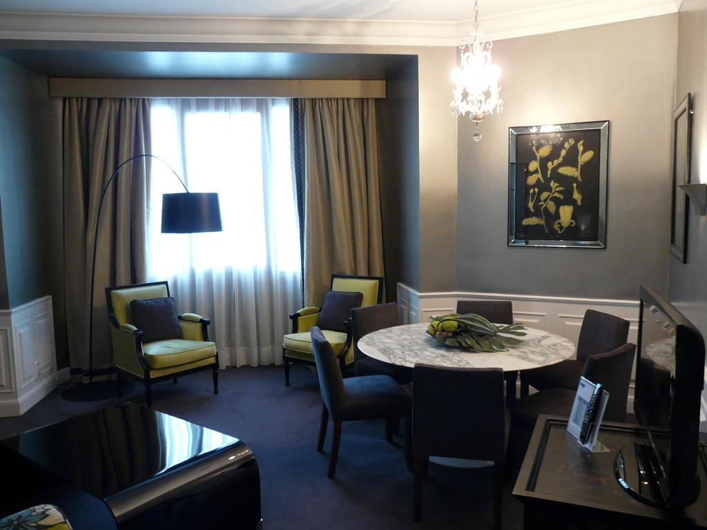 Hotel Carlton