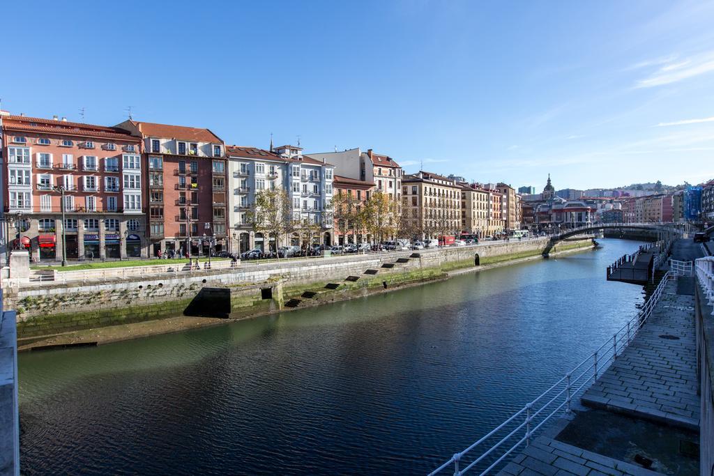 Céntrico Con Vistas A La Ría! Garage, Ideal 2-4 Apartamento Bilbao