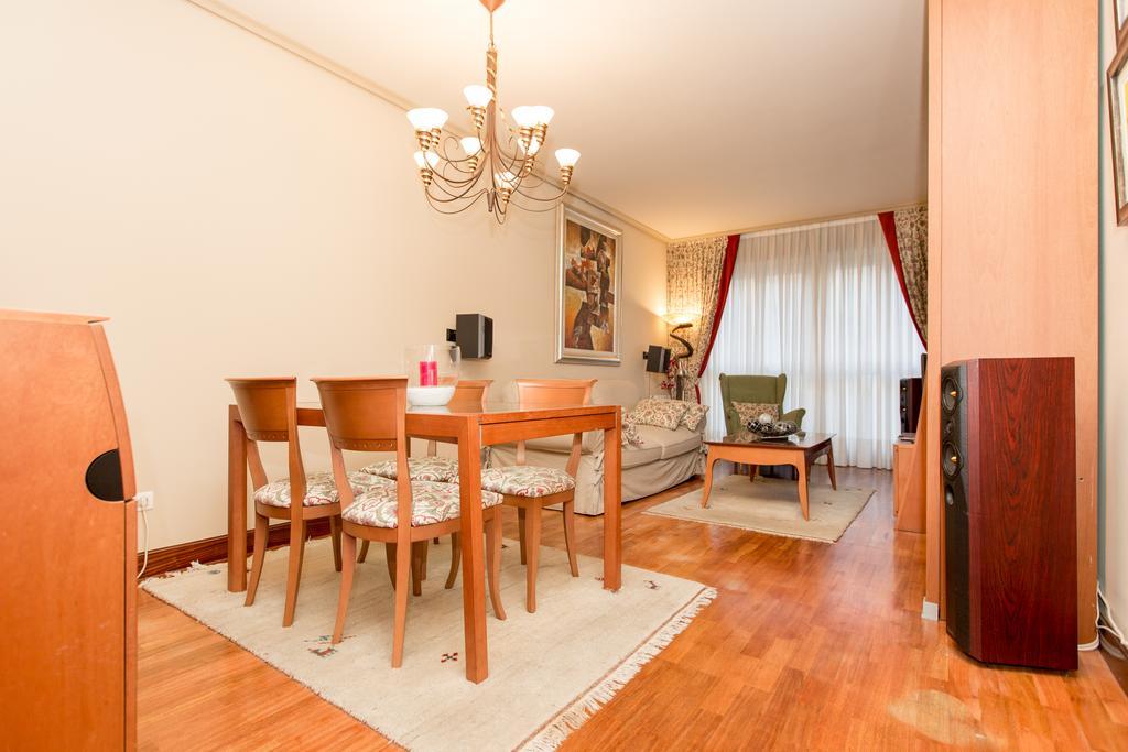 Apartamento Céntrico Con Vistas A La Ría! Garage, Ideal 2-4 *
