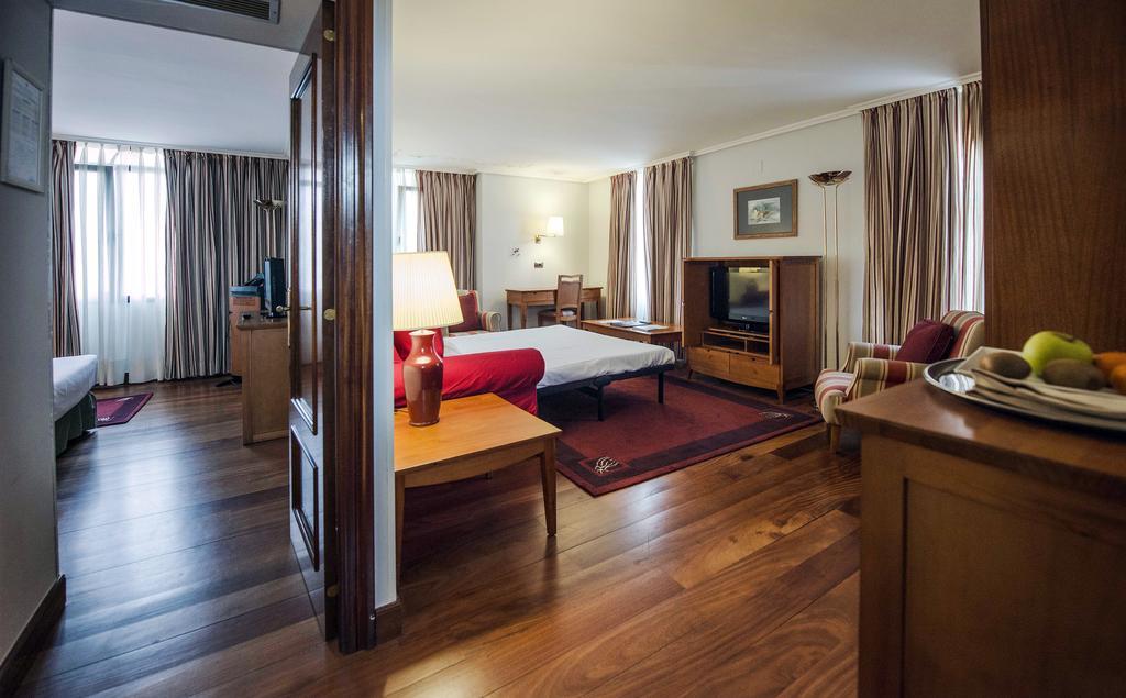 Conde Duque Hotel 3*