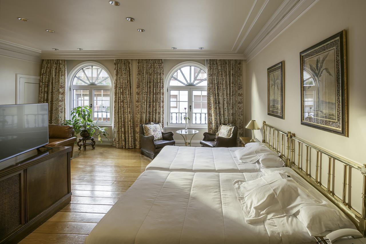 Hotel López De Haro 5*