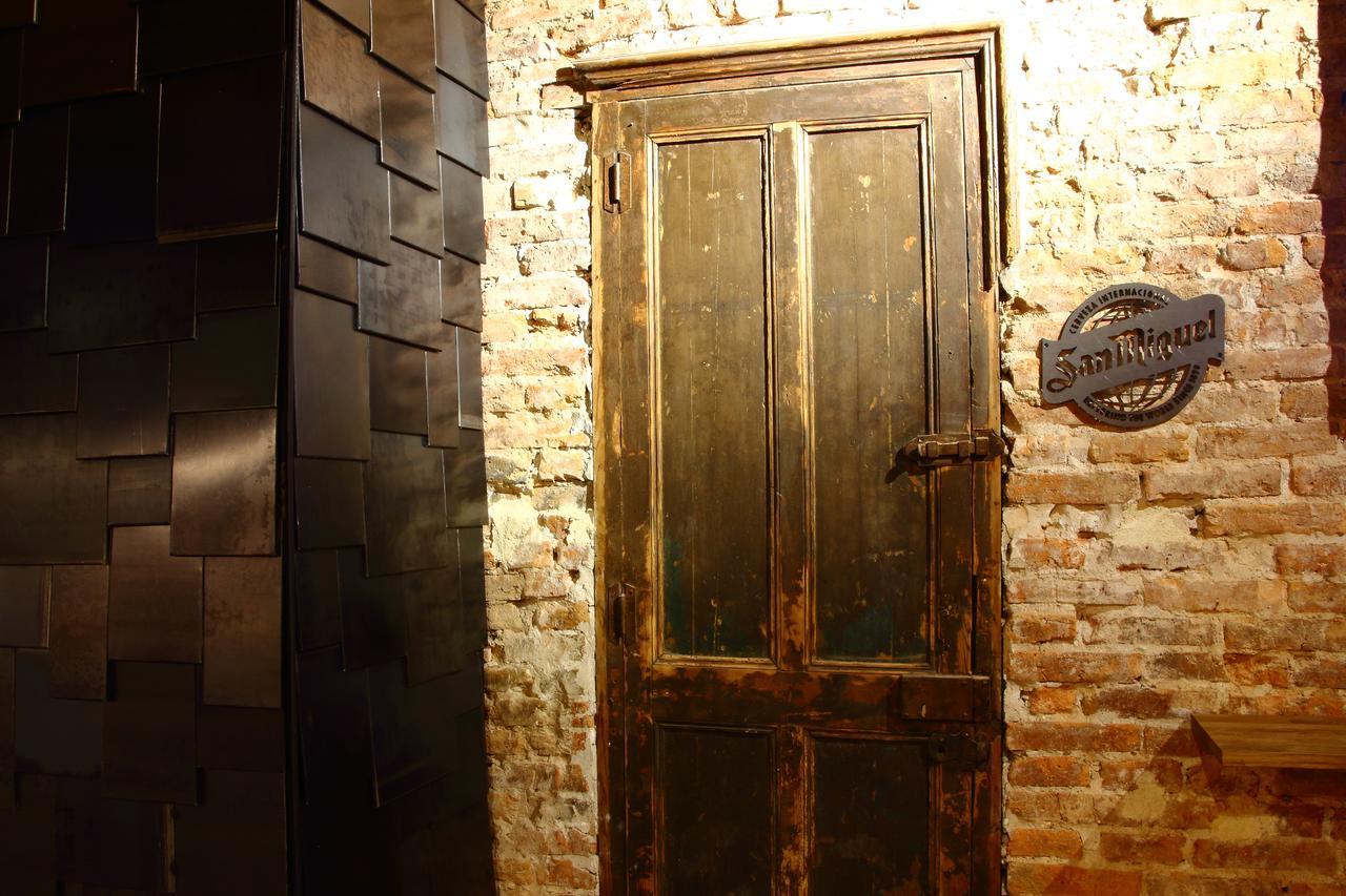 Poshtel - Premium Hostel