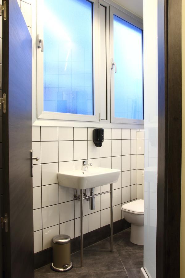Poshtel - Premium Hostel