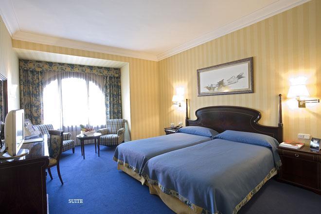 Carlton Hotel 5*