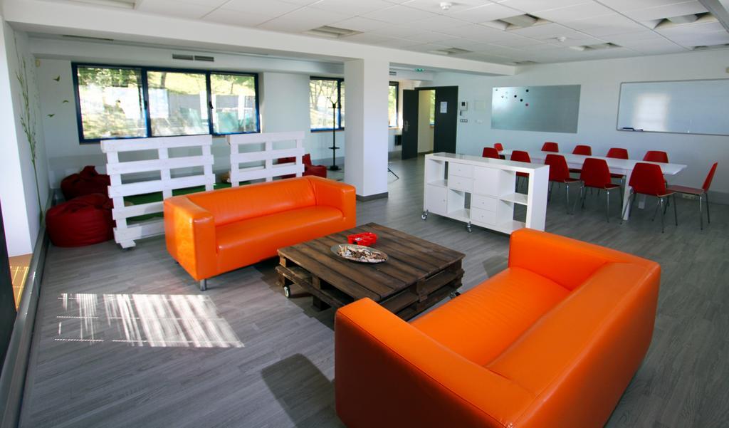 Hostal Bilbao Hostel