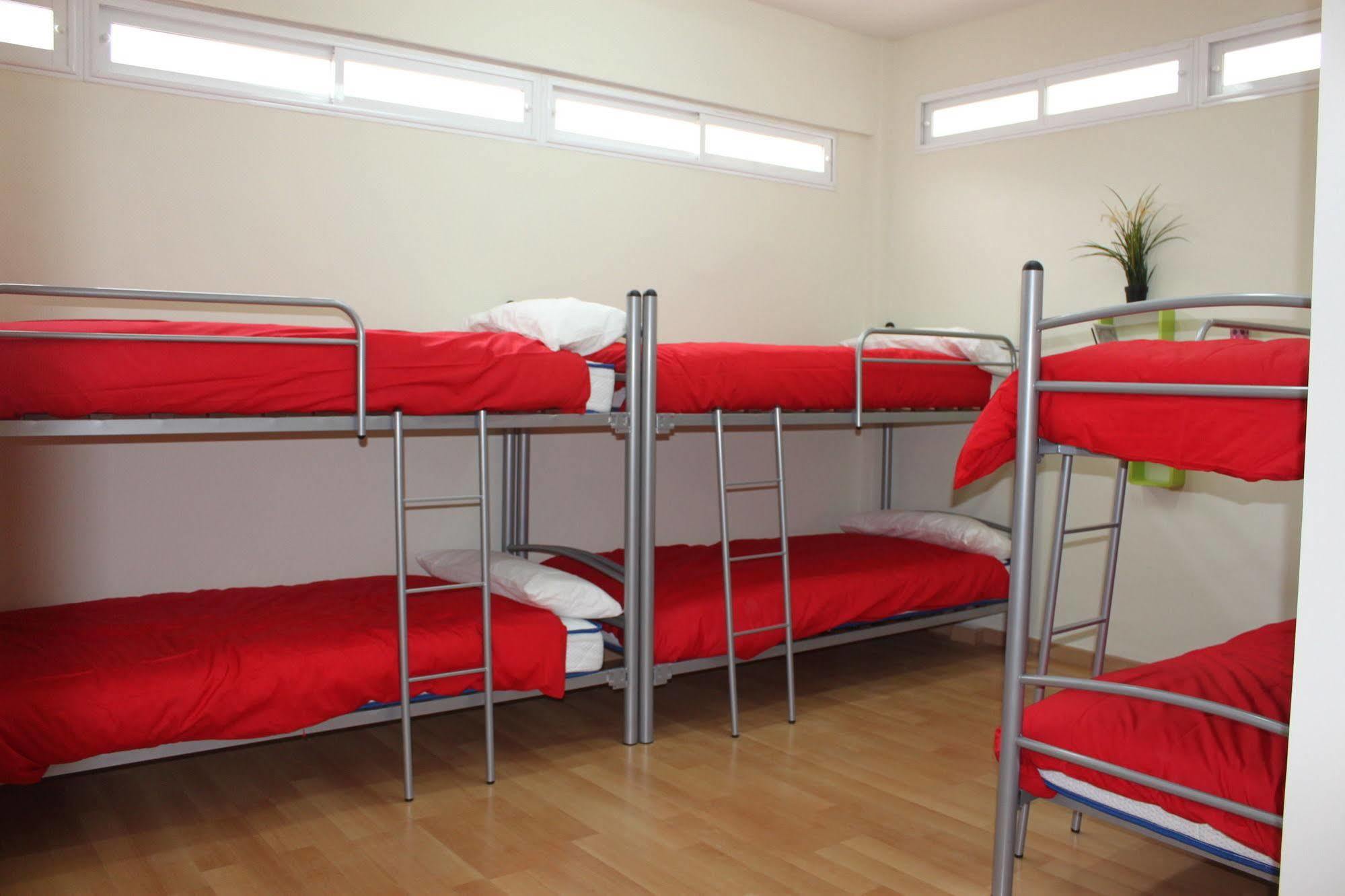 Hostal Bilbao Central Rooms