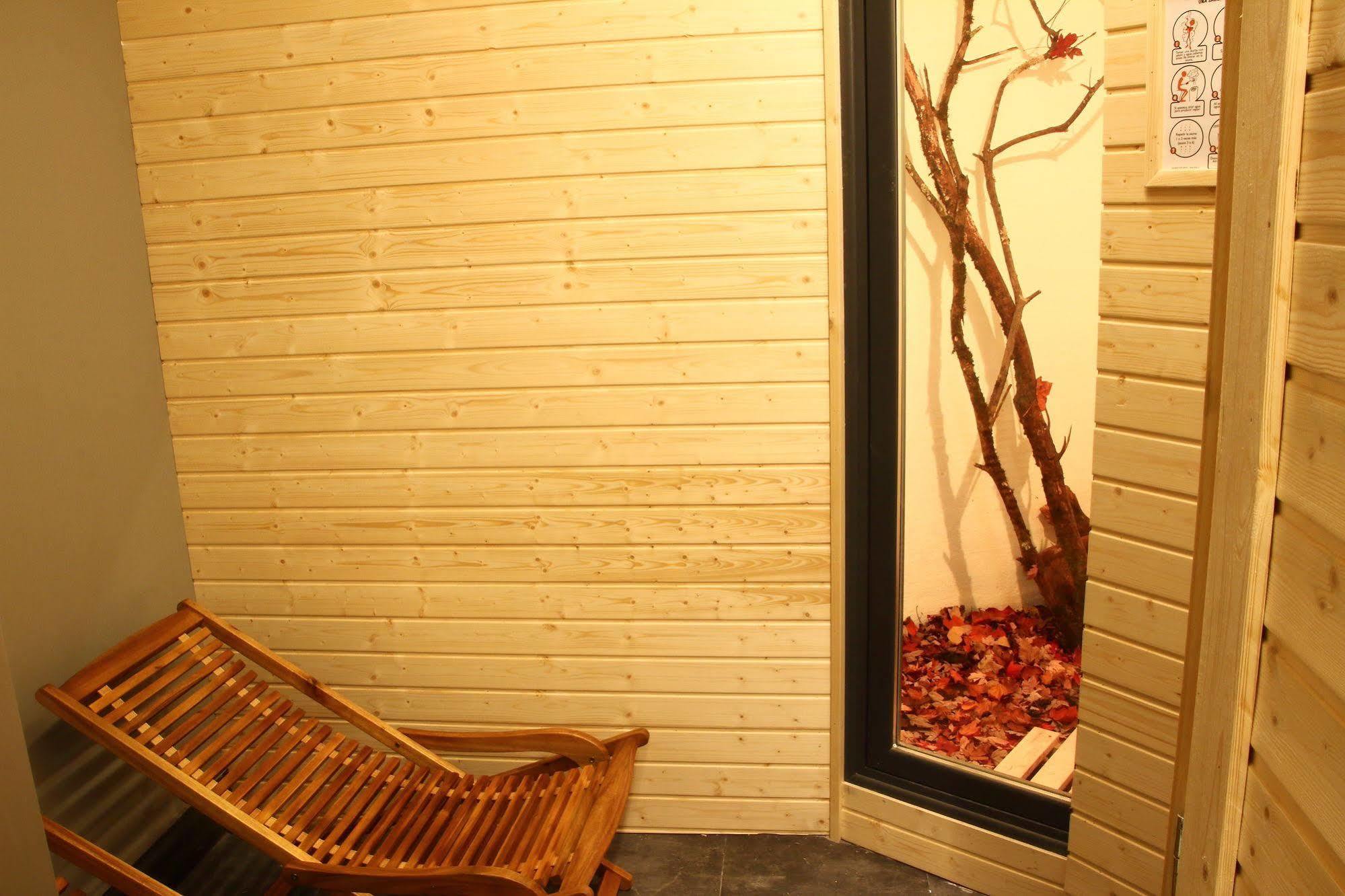 Poshtel - Premium *