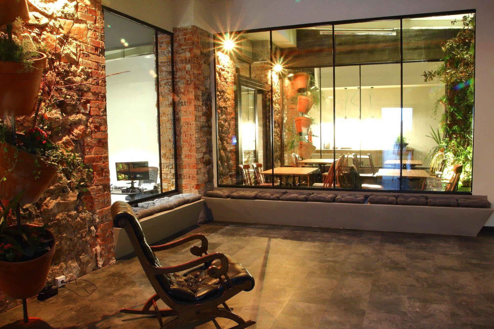 Hostel Poshtel - Premium