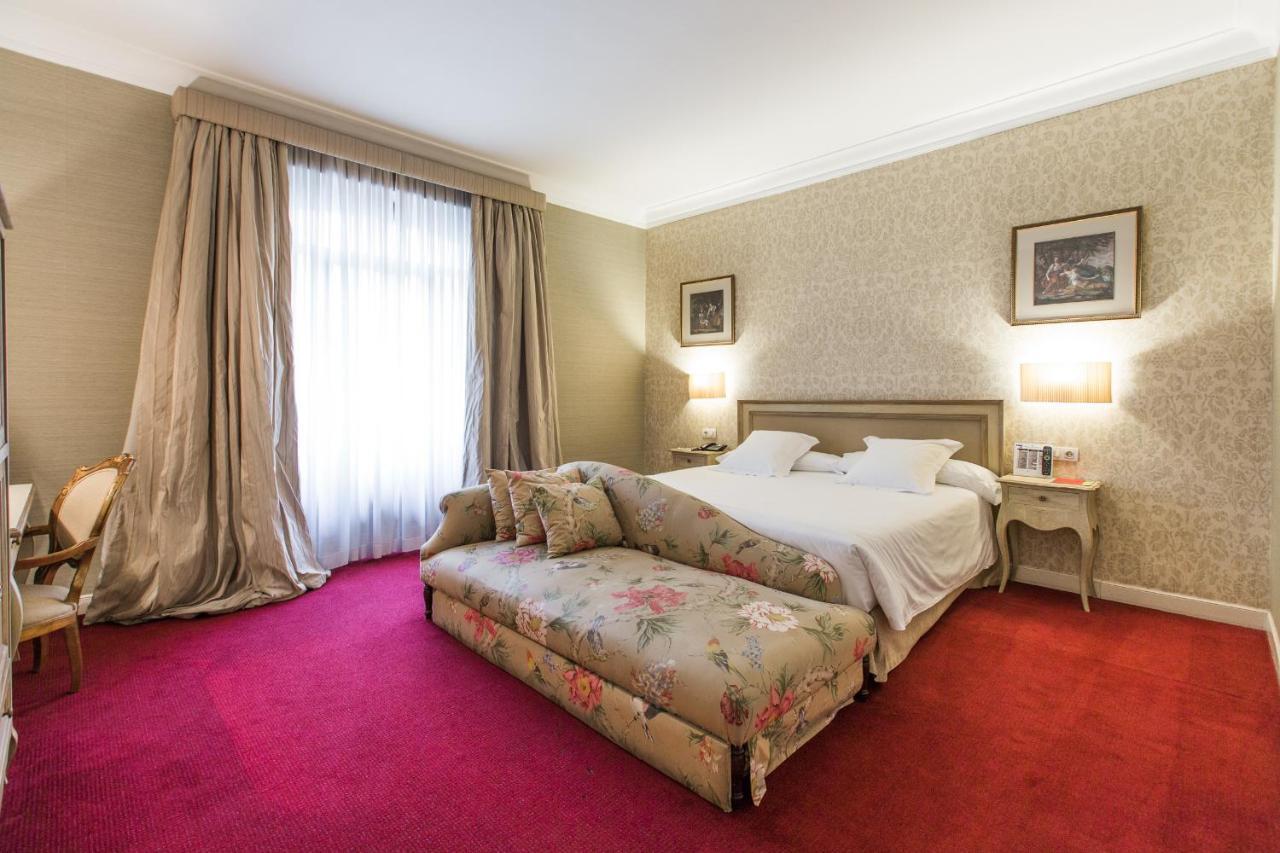Carlton Hotel 5*