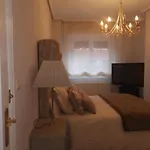 Habitación con baño privado en Bilbao