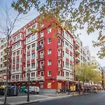 Estrena Glamour Y Guggenheim