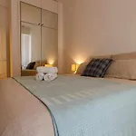 Apartamento reformado con encanto by TheUrbanHosts
