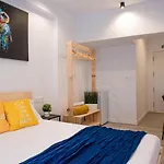 Bilbao Rooms & Kitchen Zorroza