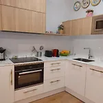 Habitacion En Apartamento Con Zonas Comunes Compartida H3