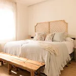 Carmelo Gil Ac By Staynnapartments