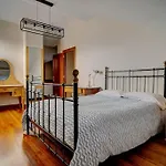 Duplex En Chalet Climatizado Y Garaje E-Bi-200
