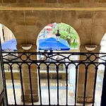 Lauramer Plaza Nueva