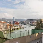 Akomodat En Apartamento Luminoso Junto Al Paseo De La Ria