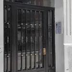 Acogedor, de Diseño Moderno en Zona Antigua