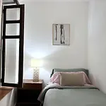Apartamento Puerta Del Camino 5 - Patio Y Wifi