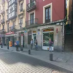 Plaza Unamuno - Casco Viejo - Parking Opcional