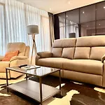 Small Lux Beachcity Close To The River,Metro And Parking