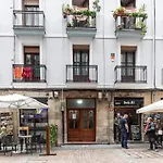 Ayuntamiento Bilbao, Casco Viejo -Parking Optional