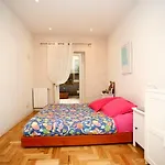 Piso Céntrico con Patio