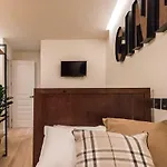 Apartamento de carácter Farmhouse moderno by S@H!