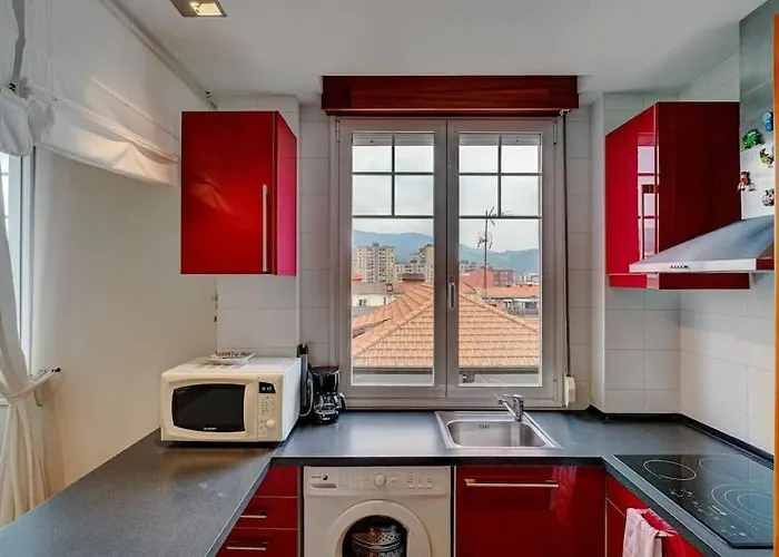 Duplex En Chalet Climatizado Y Garaje E-Bi-200